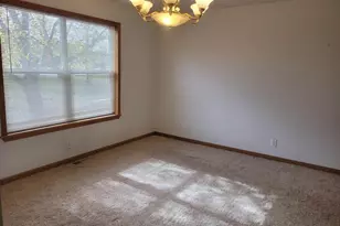 103 E Highline Rd, Chicago, IL 62898 - Photo 13