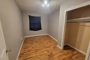 705 S 11th St St, Herrin, IL 62948 - Photo 9