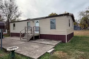 507 Wortby St, Odin, IL 62870 - Photo 15