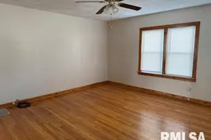 121 N 9th St, Herrin, IL 62948 - Photo 3