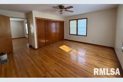 121 N 9th Street, Herrin, IL 62948 - Photo 9