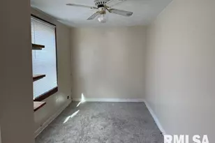 121 N 9th St, Herrin, IL 62948 - Photo 11