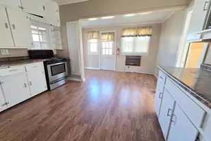 900 S 16th St, Herrin, IL 62948 - Photo 9