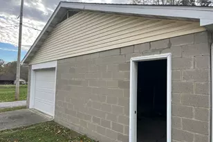 517 W Barnett St, Harrisburg, IL 62946 - Photo 23