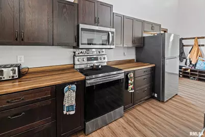 7984 Wilson Road, Kinmundy, IL 62854 - Photo 15