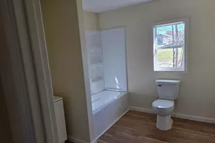 1207 N Market St, Marion, IL 62959 - Photo 13