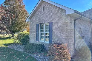 8 Dogwood Pl, Harrisburg, IL 62946 - Photo 5