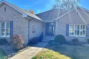 8 Dogwood Pl, Harrisburg, IL 62946 - Photo 3