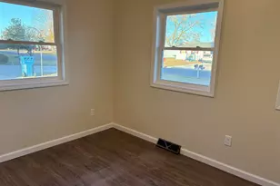 504 Westhaven Dr Dr, Centralia, IL 62801 - Photo 9