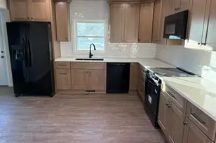 504 Westhaven Dr, Centralia, IL 62801 - Photo 7