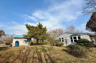 416 W Shirley Ln, Richview, IL 62877 - Photo 3