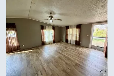 416 W Shirley Lane, Richview, IL 62877 - Photo 5