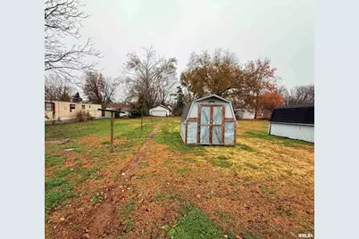 504 W South Street, Harrisburg, IL 62946 - Photo 5