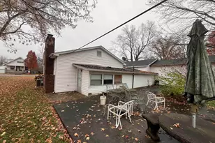 1006 N Garfield St, Marion, IL 62959 - Photo 5