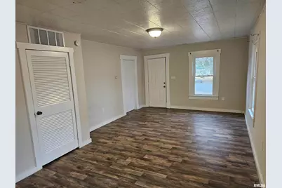 511 N Shelby Street, Salem, IL 62881 - Photo 7