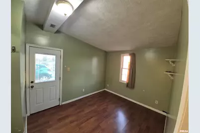 1100 Moore Street, Eldorado, IL 62930 - Photo 11