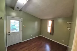 1100 Moore St, Eldorado, IL 62930 - Photo 11