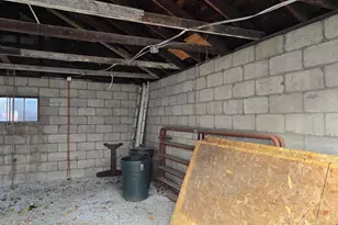 500 W Sloan St, Harrisburg, IL 62946 - Photo 5