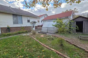 500 W Sloan St, Harrisburg, IL 62946 - Photo 7