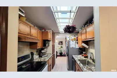 202 Westernaire Drive, Marion, IL 62959 - Photo 13