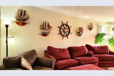 202 Westernaire Drive, Marion, IL 62959 - Photo 5