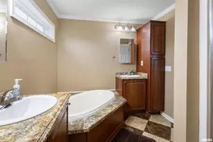 221 E Gore St, Orangeville, IL 62939 - Photo 23