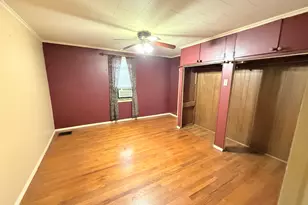 820 S 10th St St, Herrin, IL 62948 - Photo 13