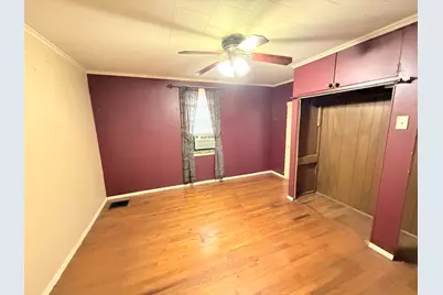 820 S 10th St Street, Herrin, IL 62948 - Photo 7