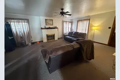 406 Cedar Street, Centralia, IL 62801 - Photo 3