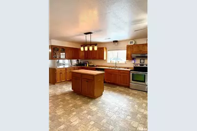 2407 Selmaville Road, Salem, IL 62881 - Photo 9