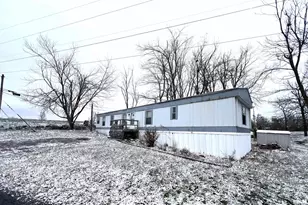 112 N Old Marion Rd, Orangeville, IL 62939 - Photo 3