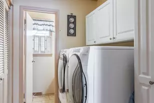 105 Woodlake Ln, Eldorado, IL 62930 - Photo 7