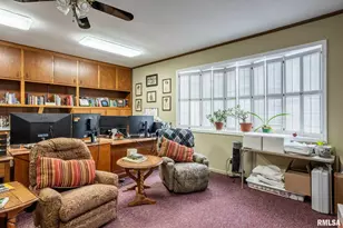 105 Woodlake Ln, Eldorado, IL 62930 - Photo 11