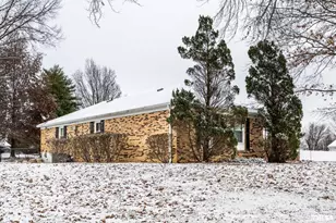 105 Woodlake Ln, Eldorado, IL 62930 - Photo 33