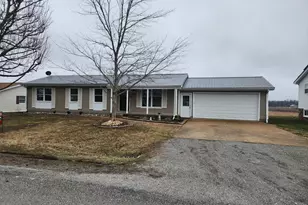 904 S Sunset Terrace Dr, Pinckneyville, IL 62274 - Photo 5