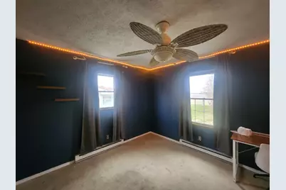 904 S Sunset Terrace Drive, Pinckneyville, IL 62274 - Photo 9