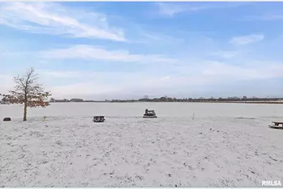 7302 Hoffman Road, Centralia, IL 62801 - Photo 7