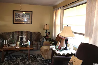 2639 S Broadway S Avenue, Salem, IL 62881 - Photo 7