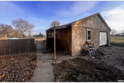 829 E Jefferson Street, Morris, IL  - Photo 9