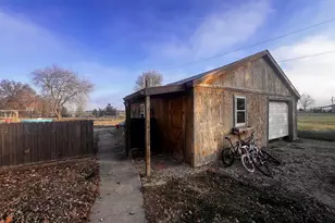 829 E Jefferson St, Morris, IL - Photo 9