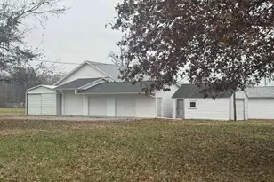 8576 Old Rte 13, Marion, IL 62959 - Photo 9