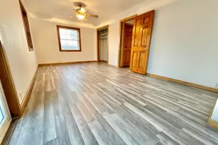 274 Oaktree Ave Ave, Salem, IL 62881 - Photo 3