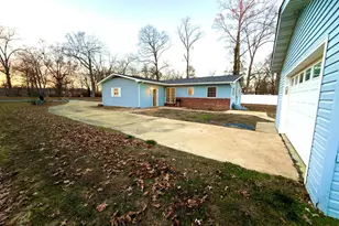 274 Oaktree Ave Ave, Salem, IL 62881 - Photo 37