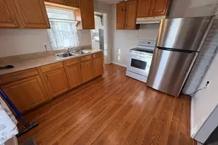 403 Wortby St, Odin, IL 62870 - Photo 7