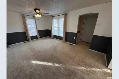 403 Wortby Street, Odin, IL 62870 - Photo 5