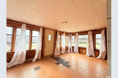 1708 N Yew St Street, Harrisburg, IL 62946 - Photo 9