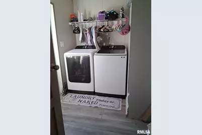 1300 Jackson Avenue, Sandoval, IL 62882 - Photo 11