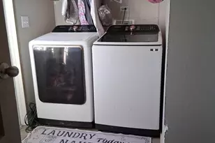 1300 Jackson Ave, Sandoval, IL 62882 - Photo 11