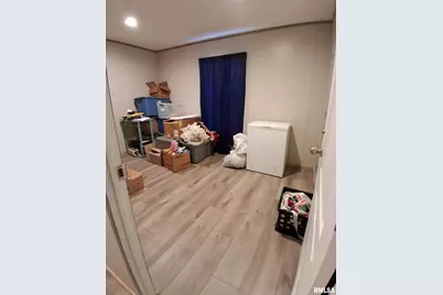 1300 Jackson Avenue, Sandoval, IL 62882 - Photo 9