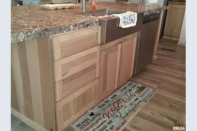 1300 Jackson Avenue, Sandoval, IL 62882 - Photo 7